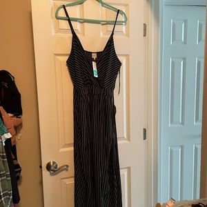 NWT Pinstripe Jumper cropped legs. 2X